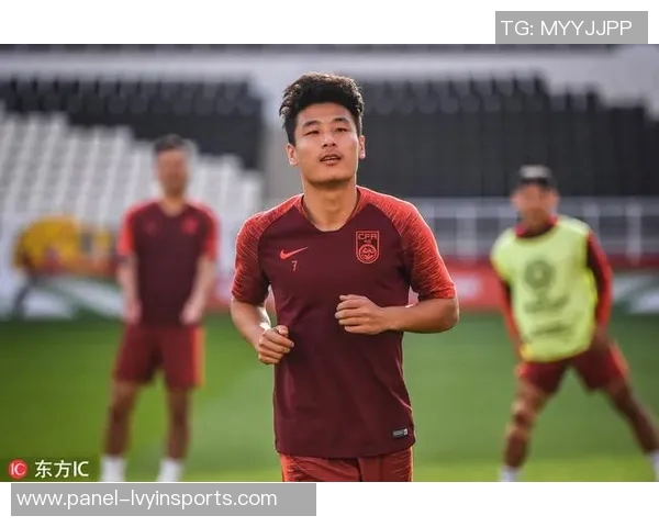 深入解析足球赛事动态与数据驱动的精准预测方法探讨 深入解析足球赛事动态与数据驱动的精准预测方法探讨